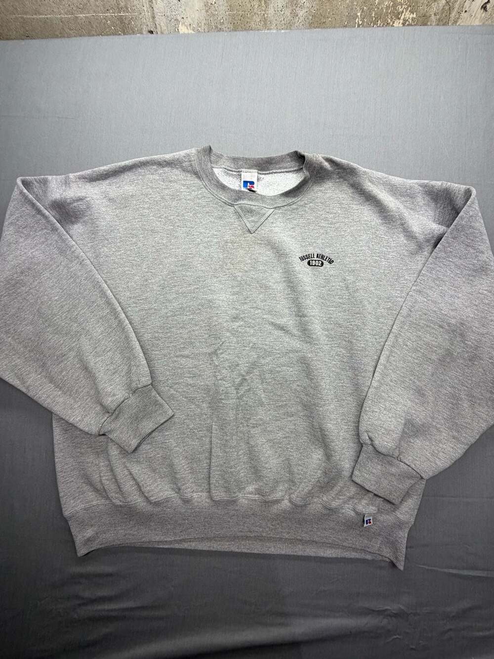 Russell Athletic Sweatshirt Gray V-Neck 1902 Embroidered Logo